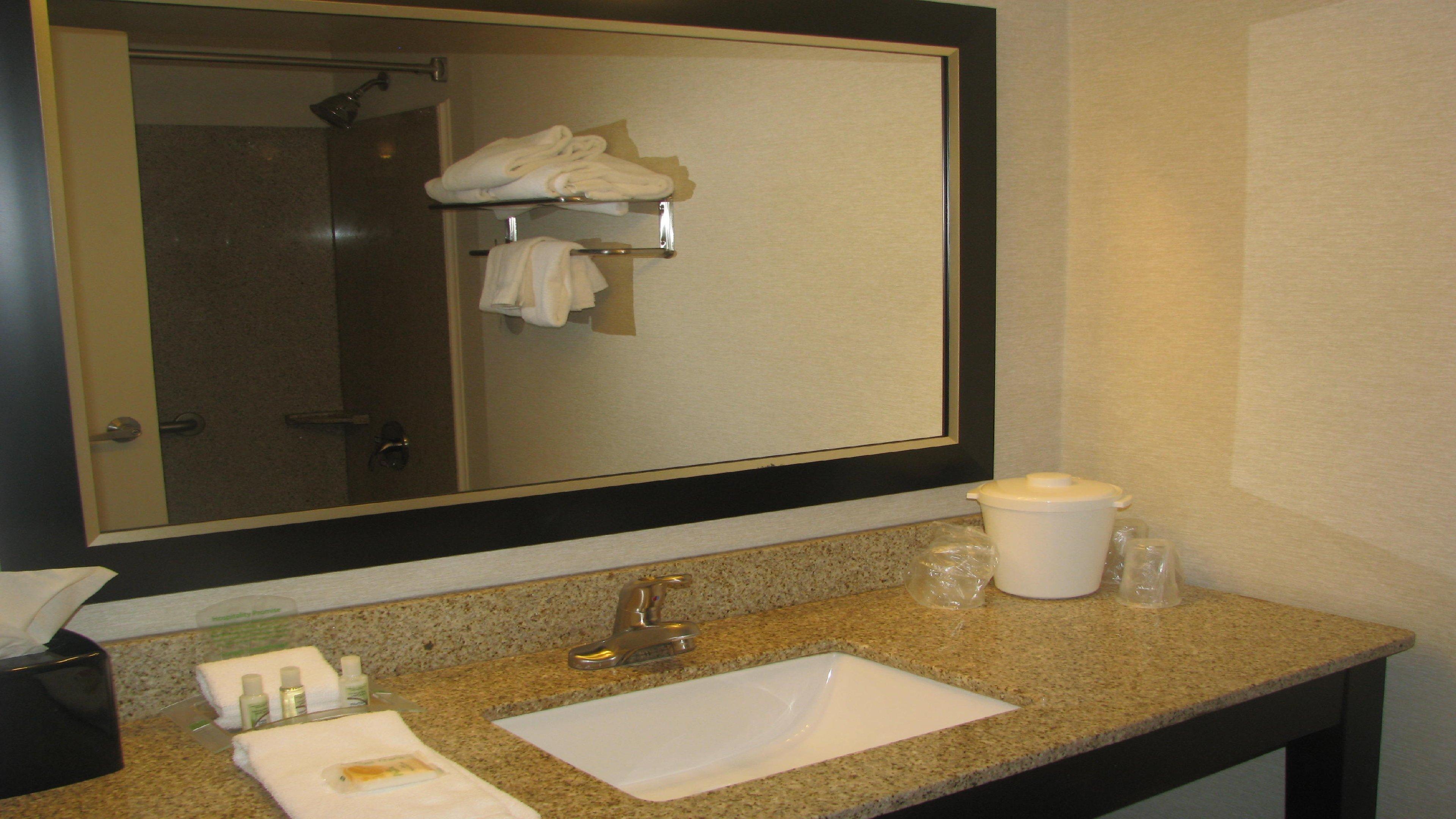 Holiday Inn Concord Downtown, An Ihg Hotel Екстер'єр фото