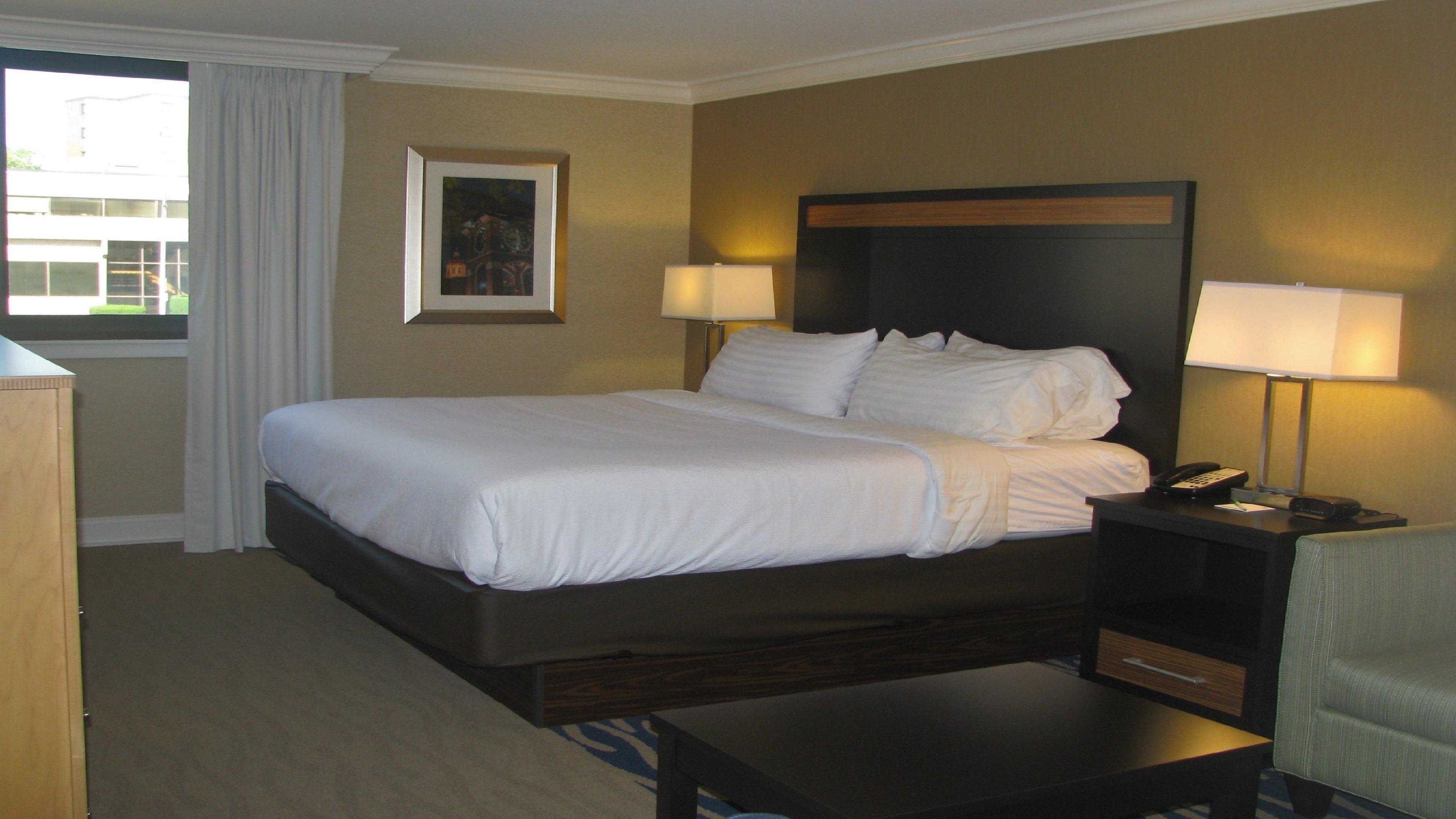 Holiday Inn Concord Downtown, An Ihg Hotel Екстер'єр фото
