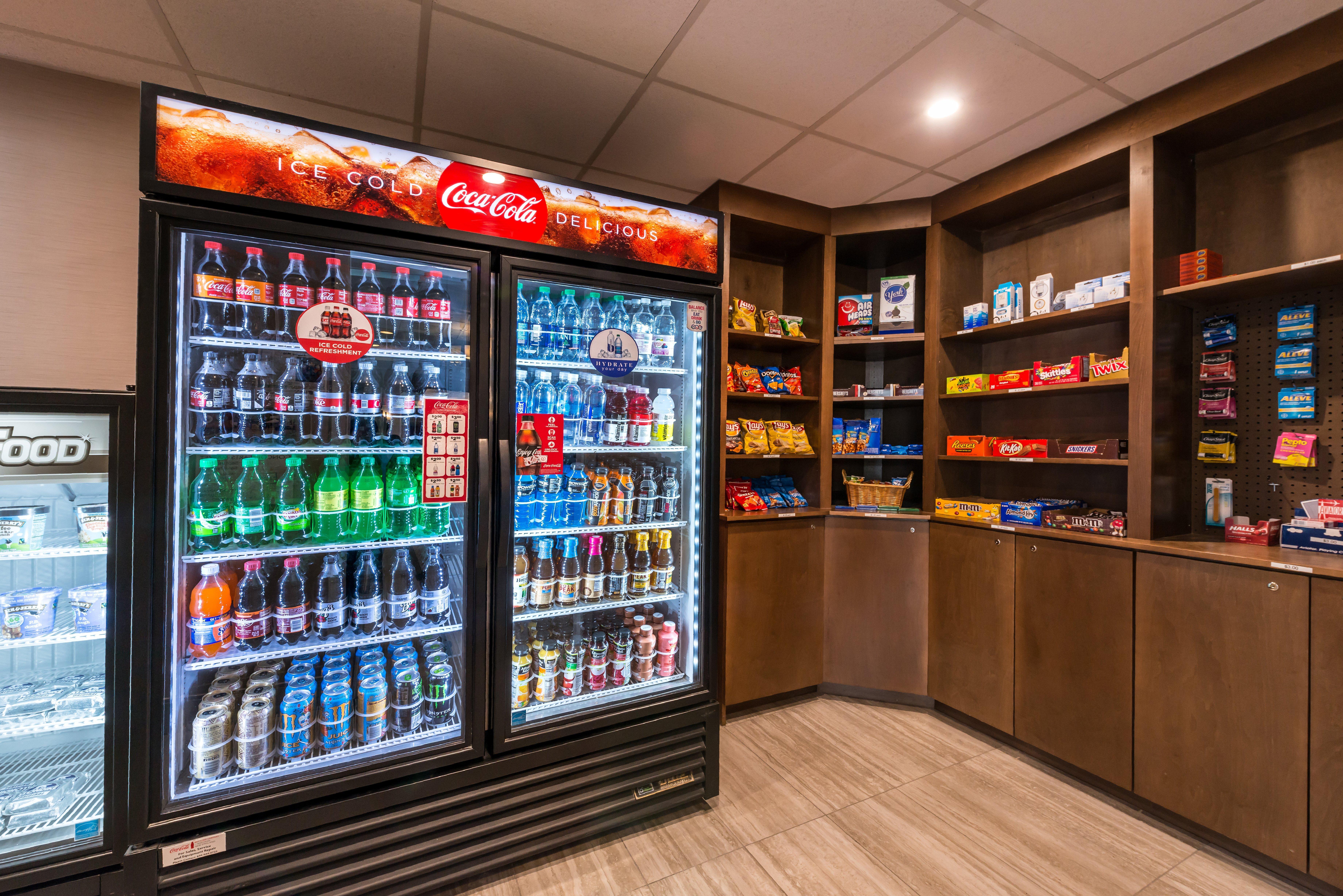 Holiday Inn Concord Downtown, An Ihg Hotel Екстер'єр фото