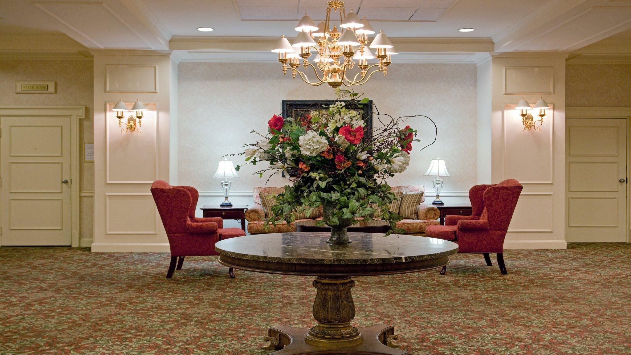 Holiday Inn Concord Downtown, An Ihg Hotel Екстер'єр фото