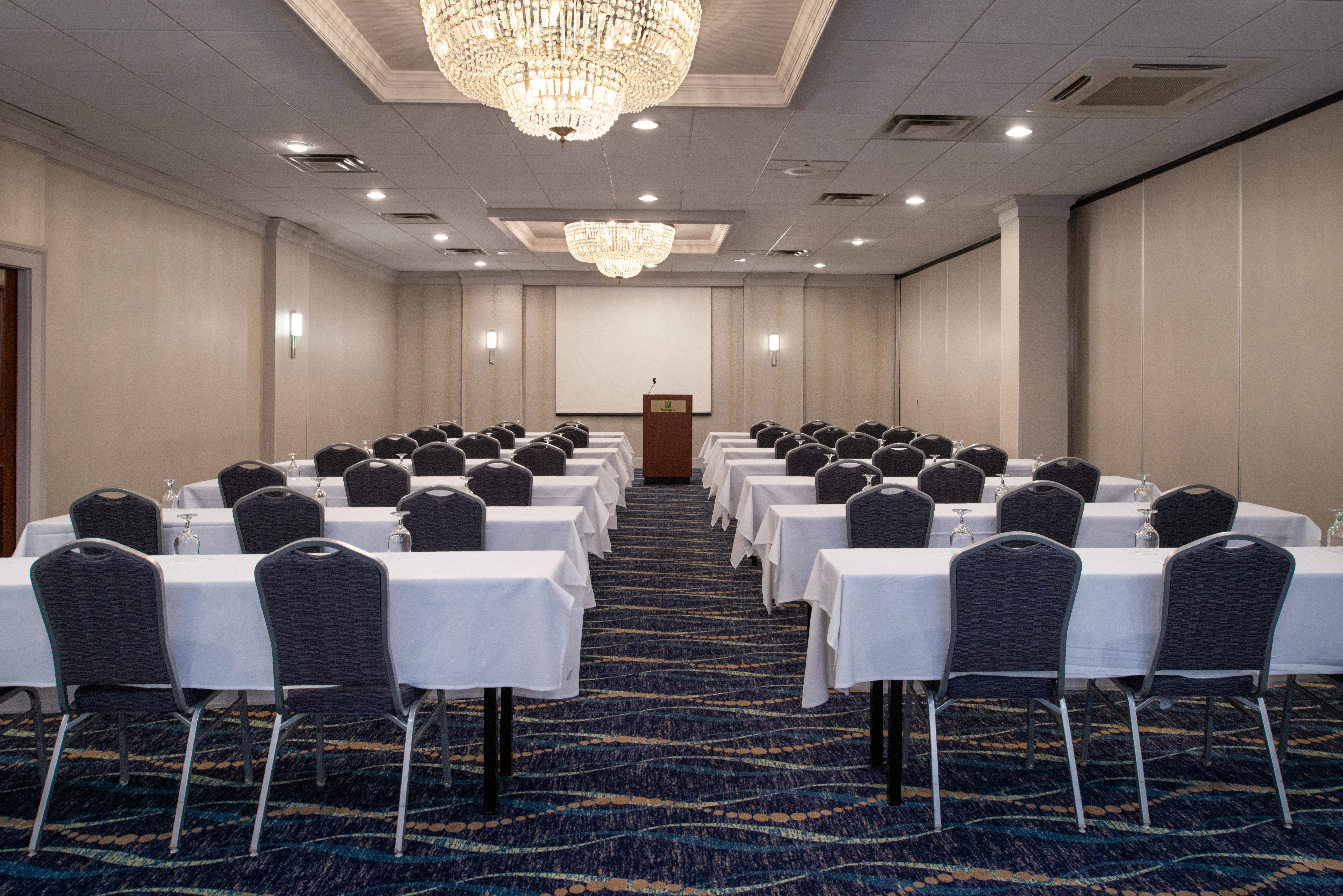 Holiday Inn Concord Downtown, An Ihg Hotel Екстер'єр фото