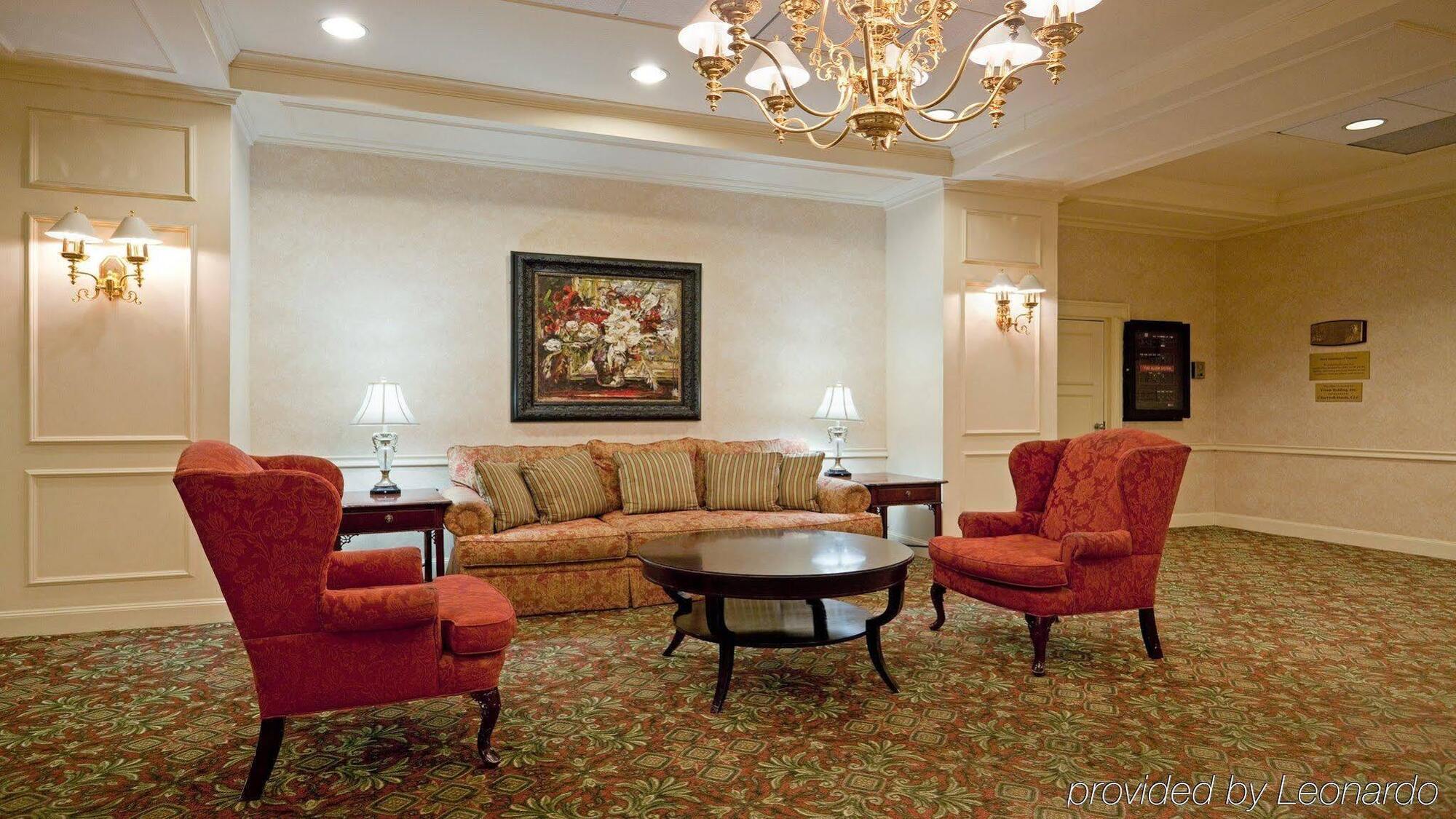 Holiday Inn Concord Downtown, An Ihg Hotel Екстер'єр фото